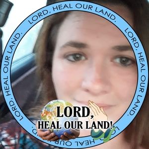 Meet your Posher, Gloria